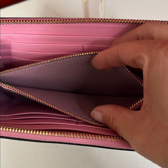 Versace Medusa Pink Wallet with box dust bag and coa - Picture 7 of 9